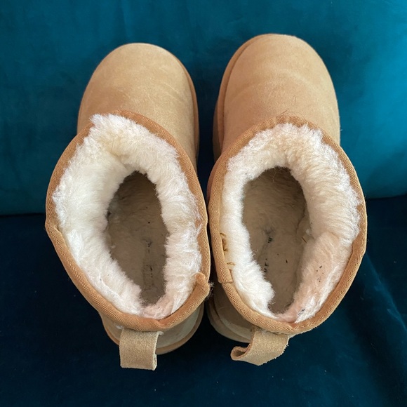 Leather shearling boots - Picture 4 of 6